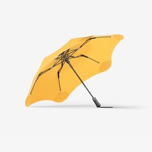 NWT! Blunt Metro Umbrella, Yellow